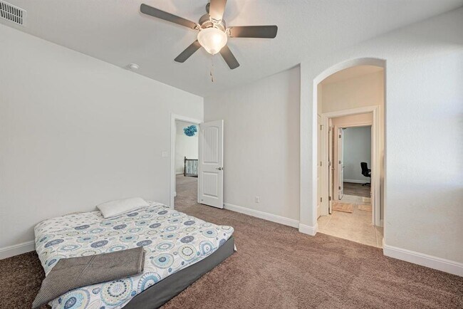 Building Photo - 5304 Cipriano Dr