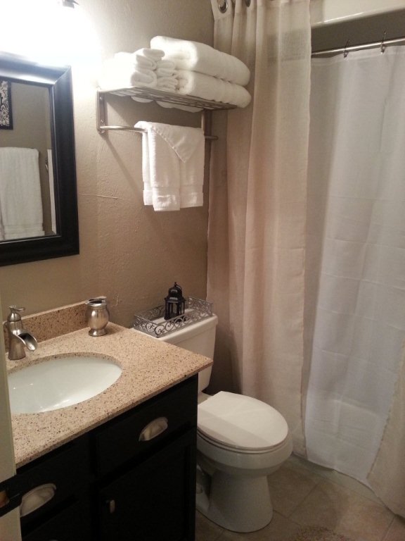 Bathroom has quartz & shower/tub combo - 917 SE 3rd St
