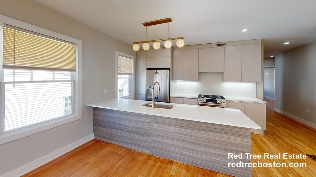 Unit 3 - 93 Williston Rd