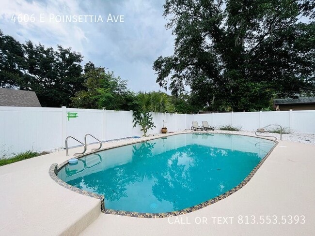 Building Photo - 4606 E Poinsettia Ave