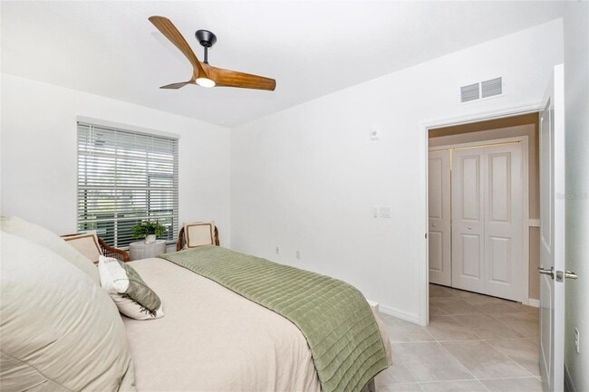 Building Photo - 12470 Wellen Golf St