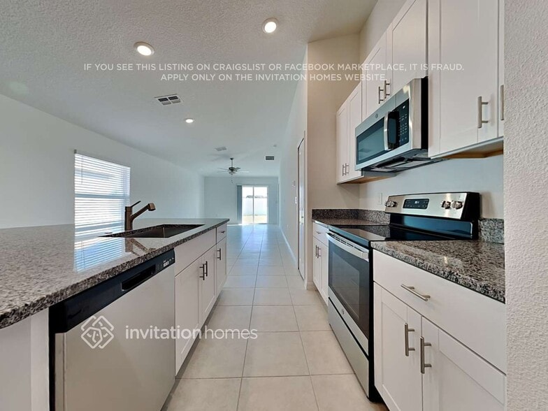 Building Photo - 110 Rain Lily Ave