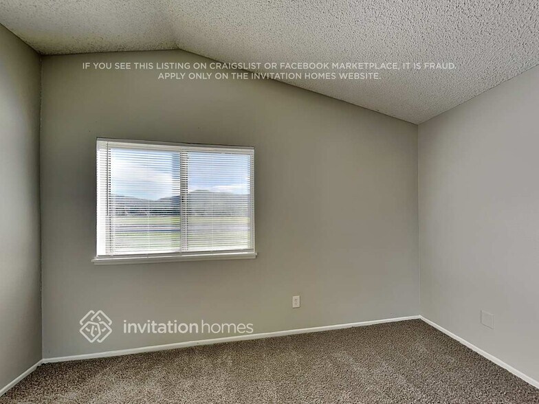 Building Photo - 14327 Green Vista Dr