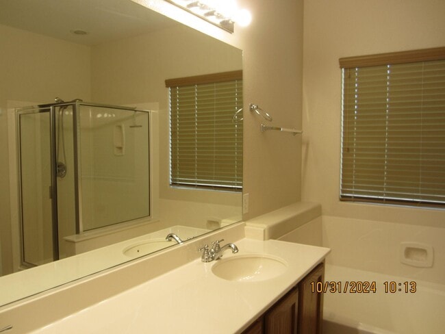 Building Photo - Beautiful Siungle-story home in Aliante