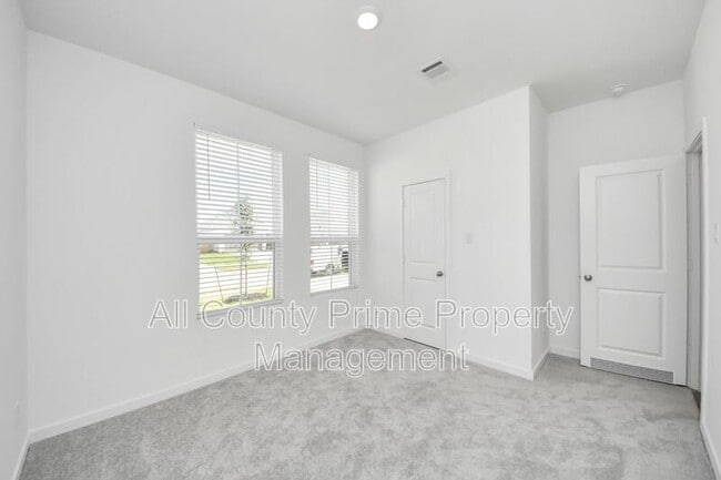 Building Photo - 3029 Avenida Sonoma Dr