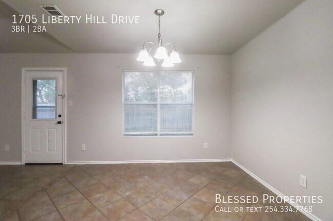 Building Photo - 1705 Liberty Hill Dr