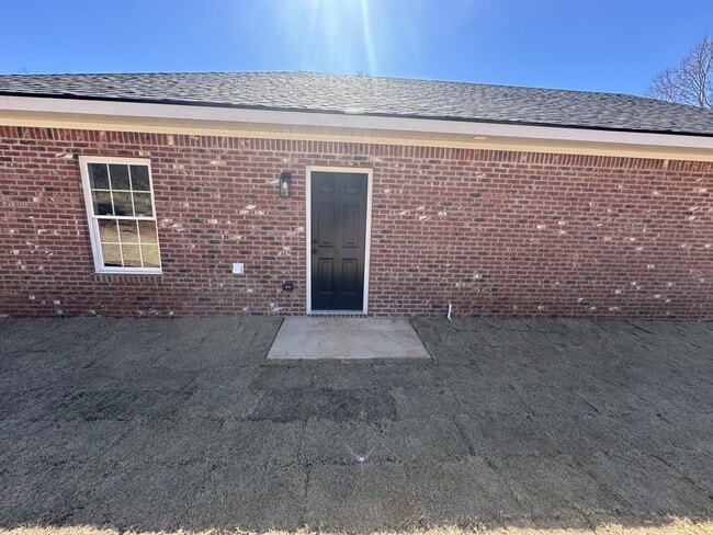 Building Photo - 205 Cunningham Dr