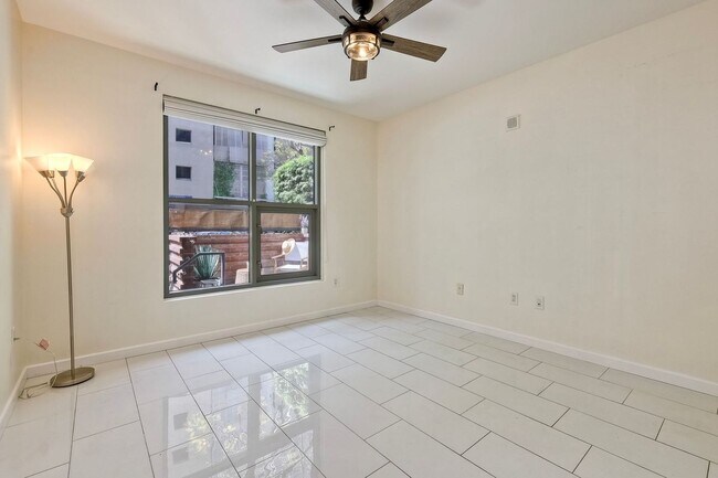 Building Photo - 1150 J St