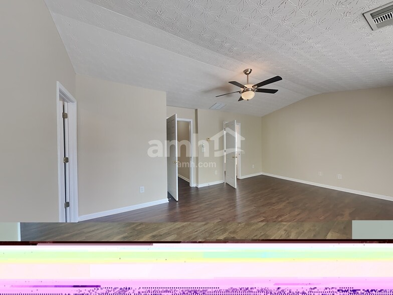 Building Photo - 311 Barberry Pl