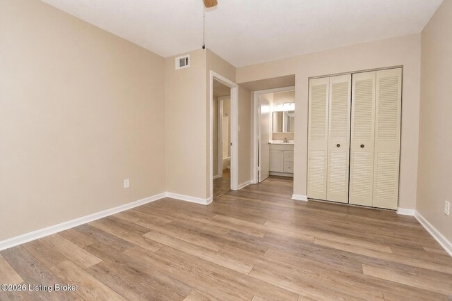 Building Photo - 6522 Six Mile Ln