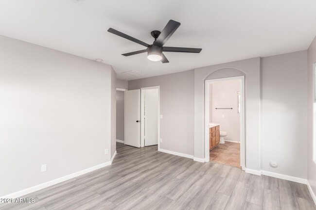 Building Photo - 2518 W Bent Tree Dr