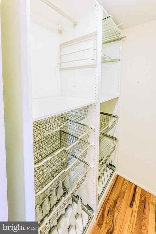 Building Photo - 13373 Hungerford Pl