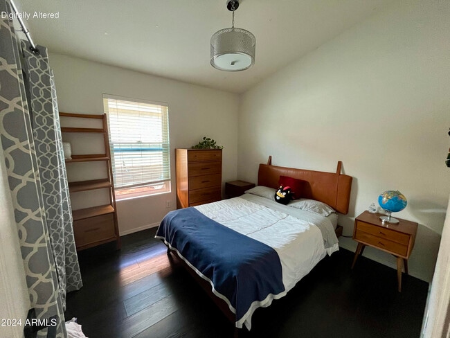 Building Photo - 6471 W Adobe Dr