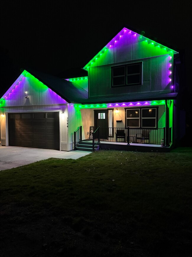 Building Photo - 2944 W 18th Ave