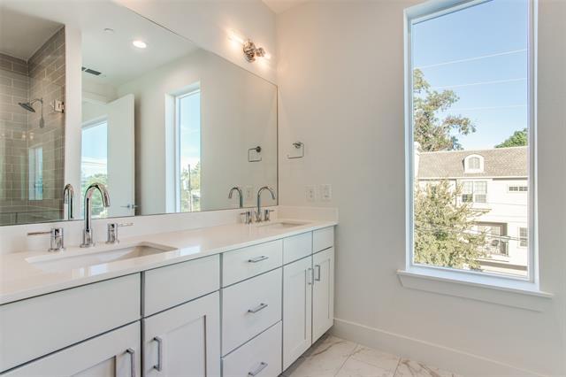 Building Photo - 2128 Ashby St