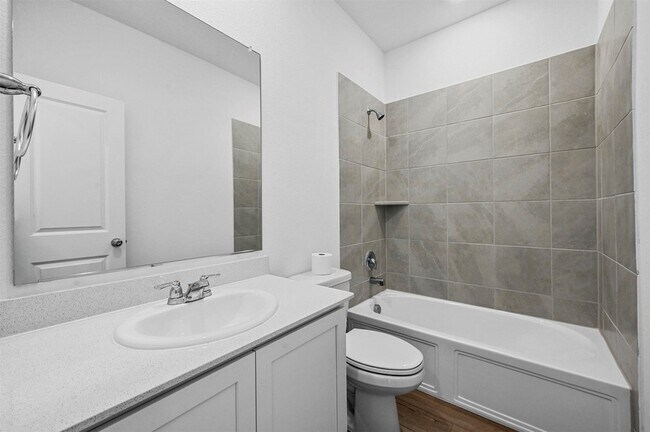 Building Photo - 808 Blackhawk Dr