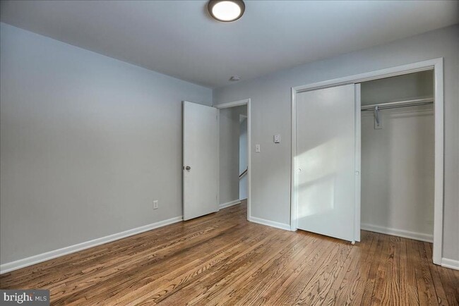 Building Photo - 164 N Fairville Ave