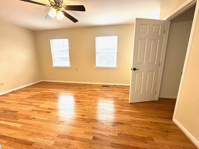 Building Photo - 66 Park Ave