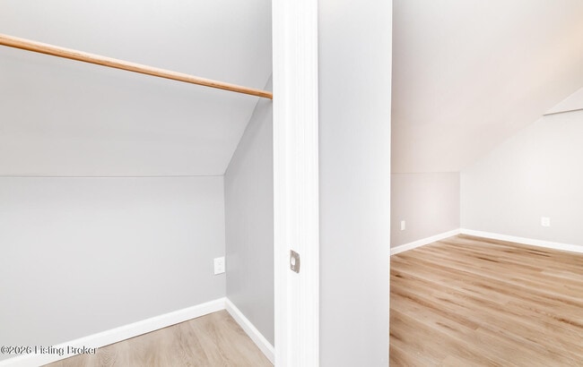 Building Photo - 204 W Warfield St