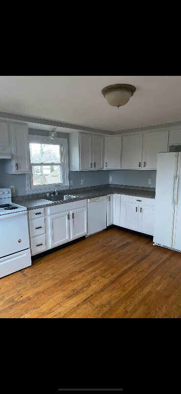 Building Photo - 309 Sanford Rd