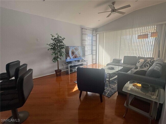 Building Photo - 6255 Wilshire Pines Cir
