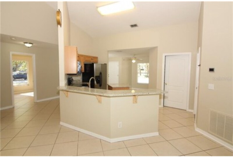 Building Photo - 305 Garden Oak Ct