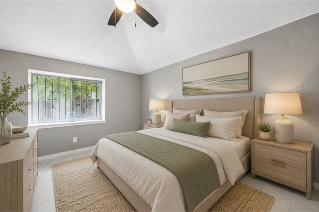 Building Photo - 11554 Gullwood Dr