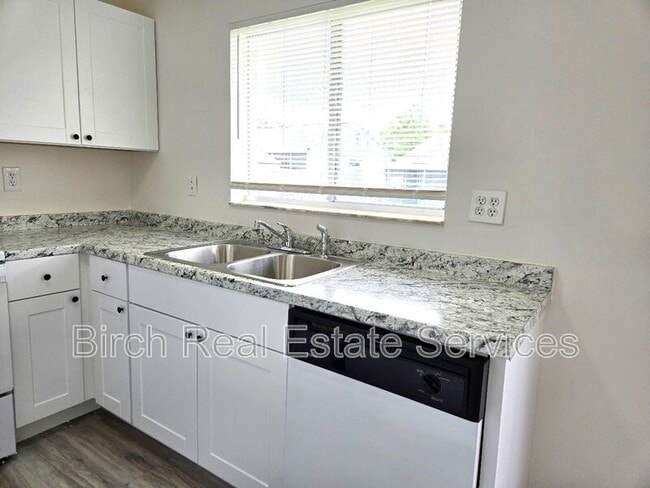 Building Photo - 5122 Muriel Ln