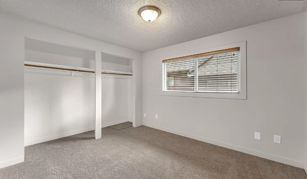 Building Photo - 2409 Markle Ave