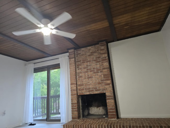 Building Photo - 6277 Occoquan Forest Dr