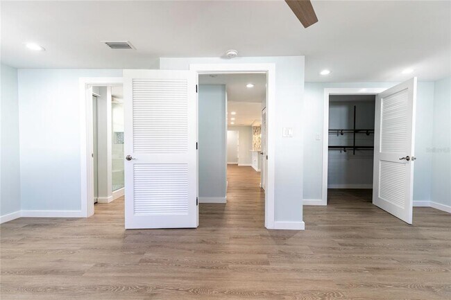 Building Photo - 5923 Briarwood Ave