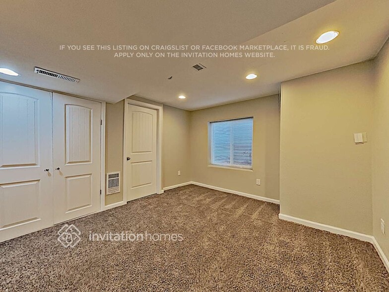 Building Photo - 2227 S Waco Ct