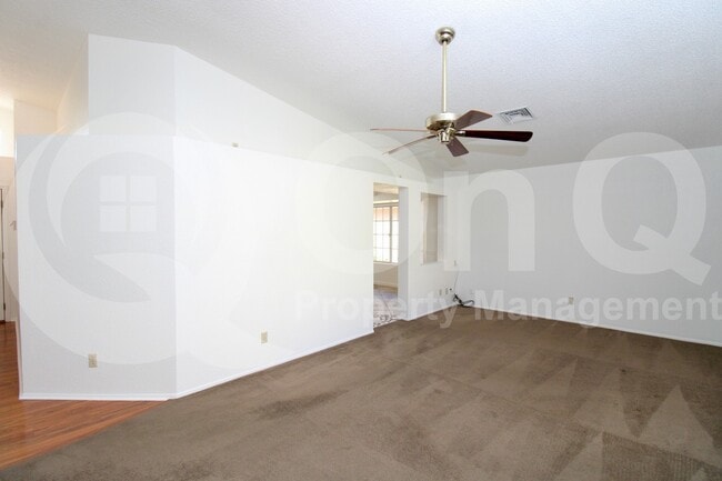 Building Photo - 4026 W Avenida Del Sol