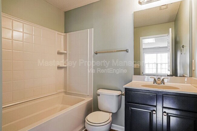 Building Photo - 335 Anterbury Dr