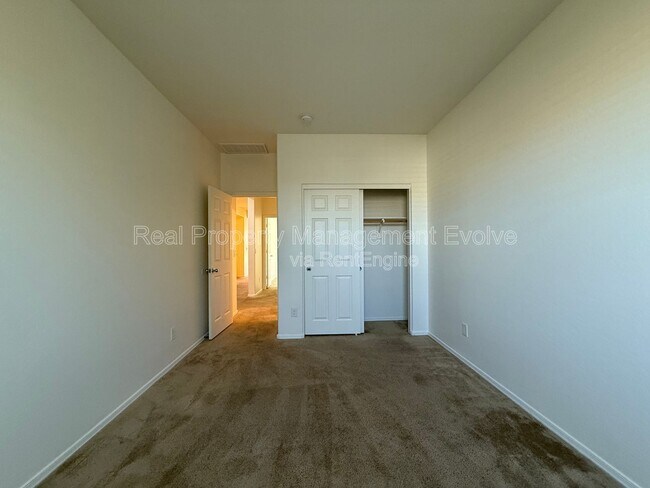 Building Photo - 15811 W Banff Ln