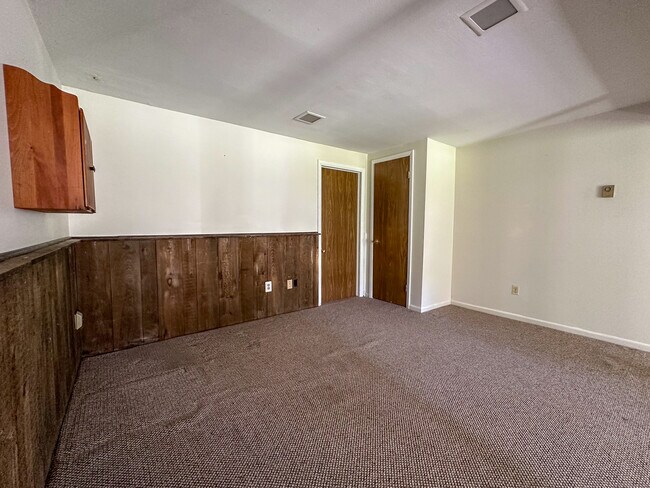 Building Photo - 52 Currier Way