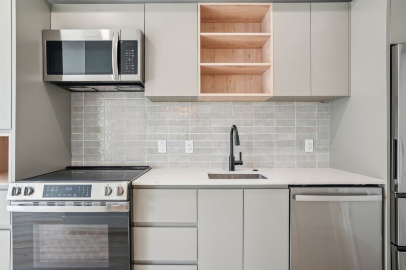 Building Photo - 3748 Lancaster Ave