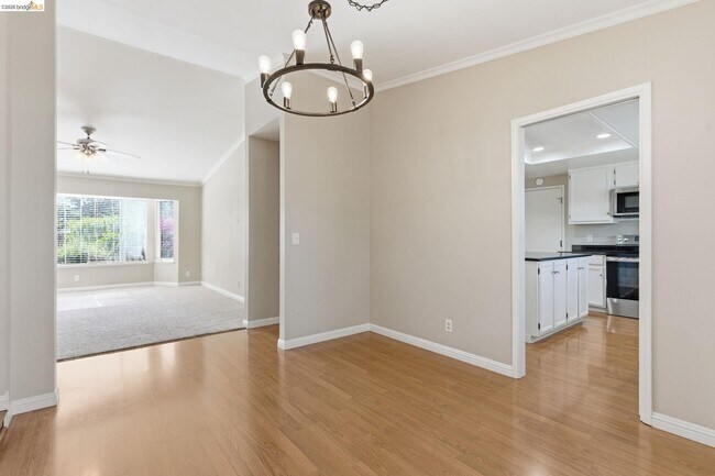 Building Photo - 1077 Bellamy Ct