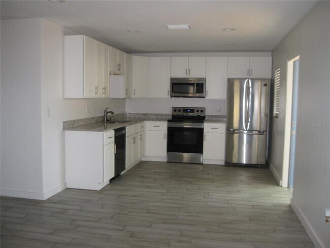 Building Photo - 1976 Debbie St