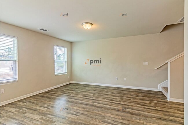 Building Photo - 1710 Hannah Ct