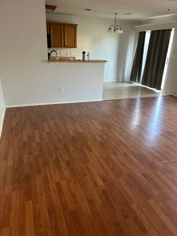 Building Photo - 476 Forest Ln