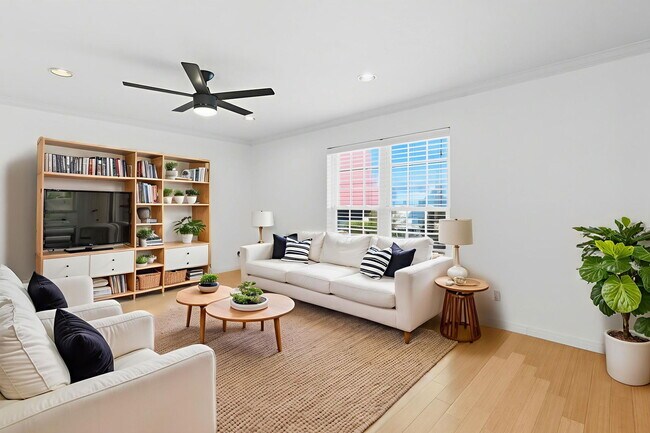 Building Photo - 900 S Lamar Blvd