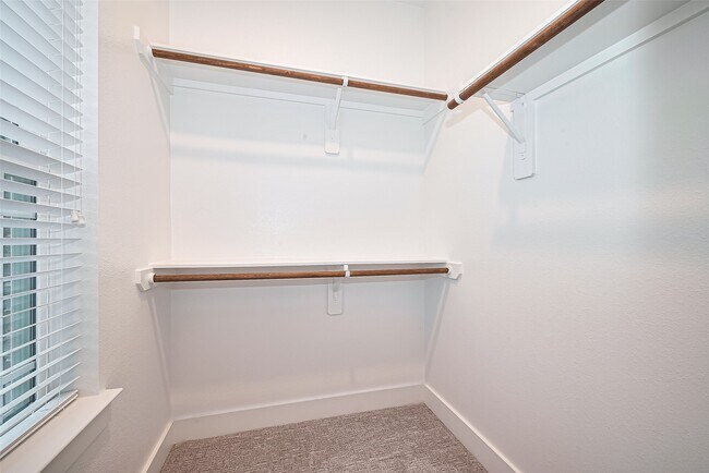 Building Photo - 1322 McMurtry Ridge Dr