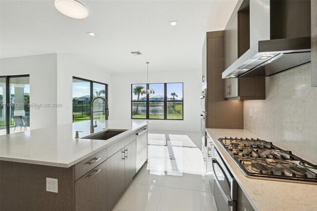 Building Photo - 13076 Feathering Wy