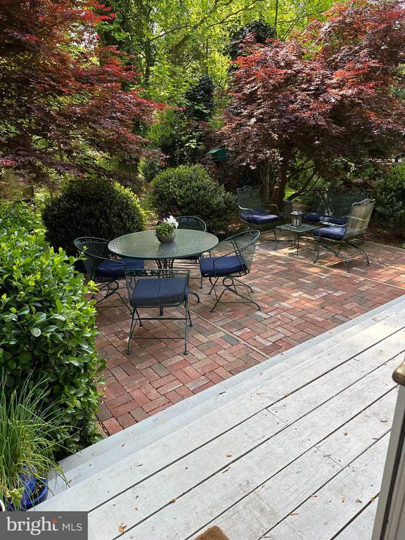 Building Photo - 623 Sean Dr