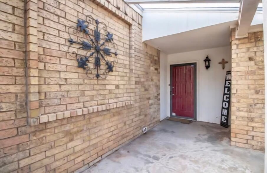 Building Photo - 2322 77th St