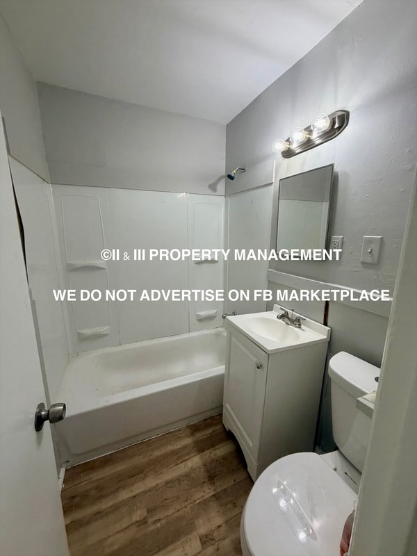 Building Photo - 4901 Woodend Ave