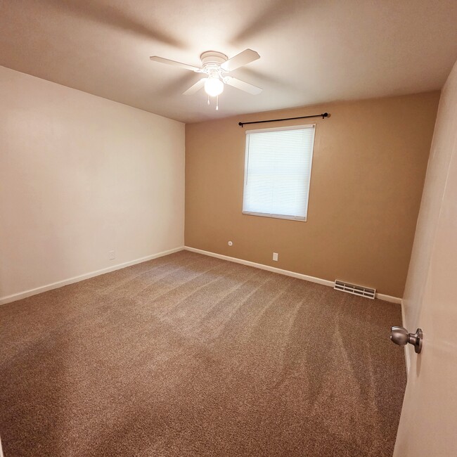 Bedroom 1 - 5205 N Montclair Ave