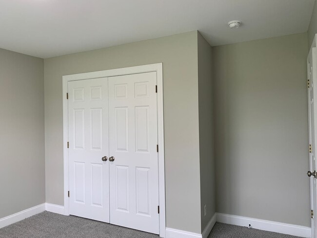 Building Photo - Beautifully Renovated Ranch, Nestled In Pr...