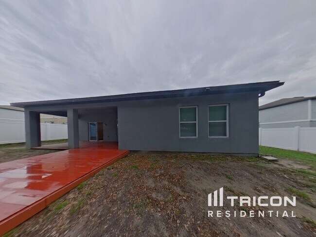 Building Photo - 15611 Merlin Ave